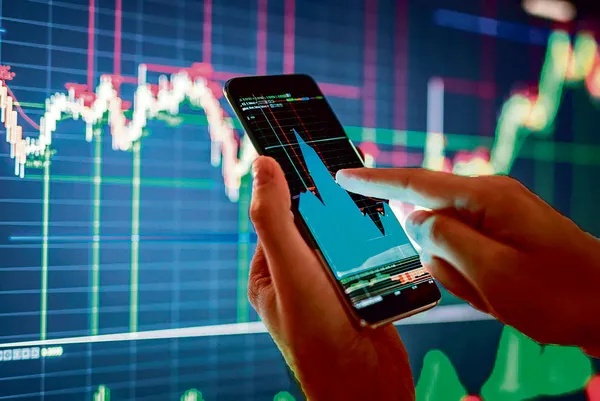 Borsa’da en çok kazandıran ve kaybettiren hisseler belli oldu! Kritik gün çarşamba! Borsa’ya girecekler ne yapmalı?