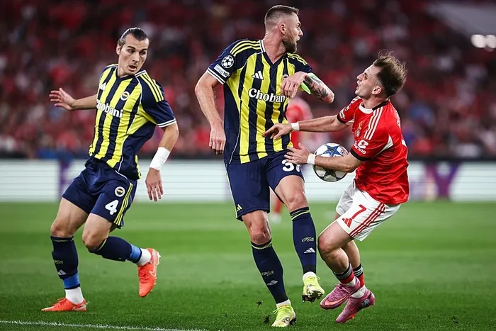 fenerbahce-yoluna-avrupa-liginde-devam-edecek-umutlari-yikan-gol-akturkoglundan-geldi-1756332814062.jpeg FOTOĞRAF (İHA)