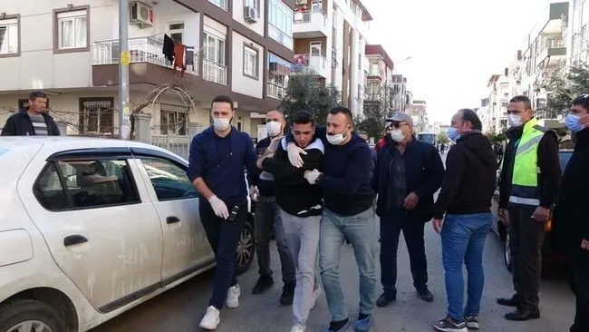 Antalya’da yaşlı kadın kanlar içinde ölü bulundu! Olay yerinde kavga çıktı - 3