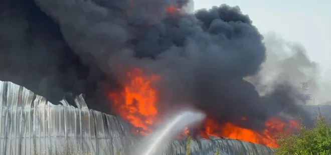 Son dakika: Kocaeli’de plastik fabrikasında korkutan yangın!