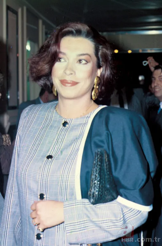 Yeşilçam filmlerinin güzel oyuncusu Selma Güneri yıllar sonra ortaya çıktı! Son haline bakın 'kim der 70 yaşında!' 7