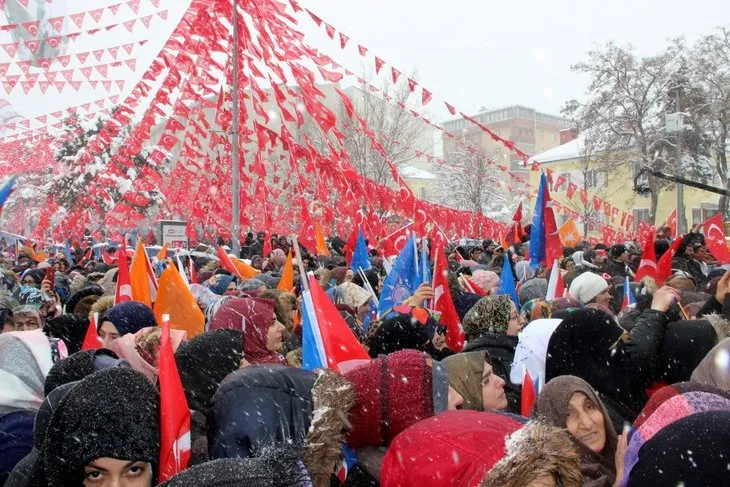 Başkan Erdoğan'a Erzurum'da sıcak karşılama