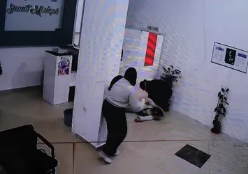 Eski eşini sokak ortasında katletti! Canını kurtarmak için iş yerine sığındı