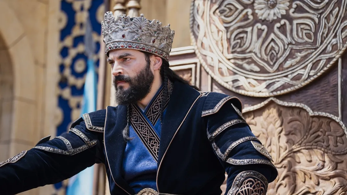 ATV'den yıldızlarla dolu yeni sezon: Oktay Kaynarca'dan Bergüzar Korel'e…