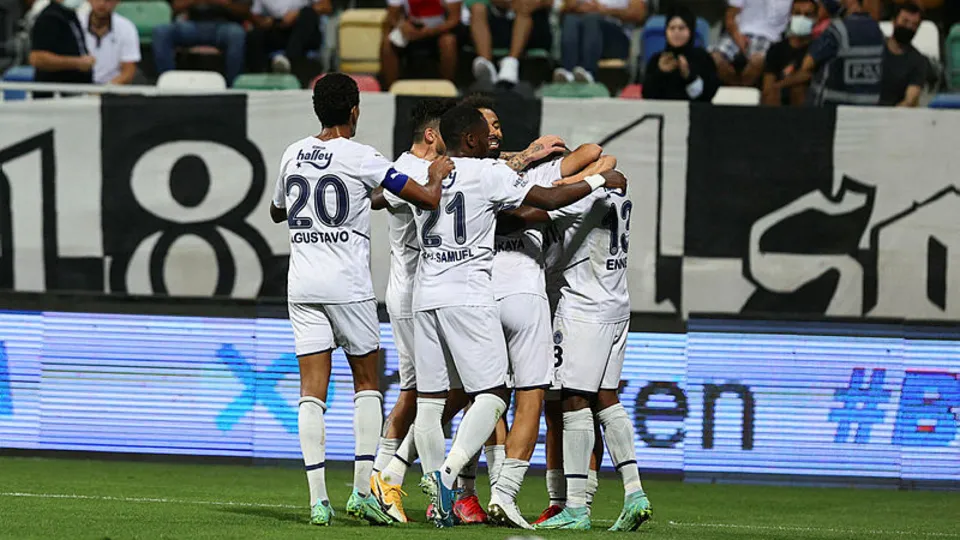 Altay: 0 Fenerbahçe: 2 | Kanarya İzmir’de galip