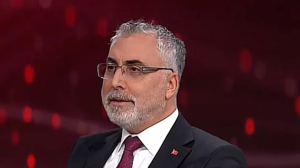 SON DAKİKA | Ev hanımlarına EMEKLİLİK hakkı geliyor: Bakan Işıkhan tarih vererek duyurdu!