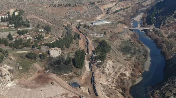 1680077883105.jpg Müjdeyi Tarım ve Orman Bakanı Vahit Kirişci duyurmuştu! Proje başladı: Dicle Barajı'ndan içme suyu temin edilecek - 3