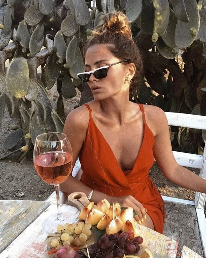 Loris Karius hız kesmiyor! Şimdi de Merve Taşkın'a... 16