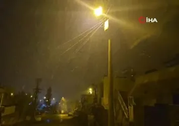 Diyarbakır’da mevsimin ilk karı yağdı