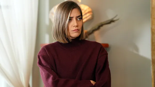 oznur-serceler-kimdir-hangi-dizilerde-rol-aldi-yali-capkini-asuman-kimdir-kac-yasinda-1696967387185.jpg Öznur Serçeler kimdir, hangi dizilerde rol aldı? Yalı Çapkını Asuman kimdir, kaç yaşında? - 2