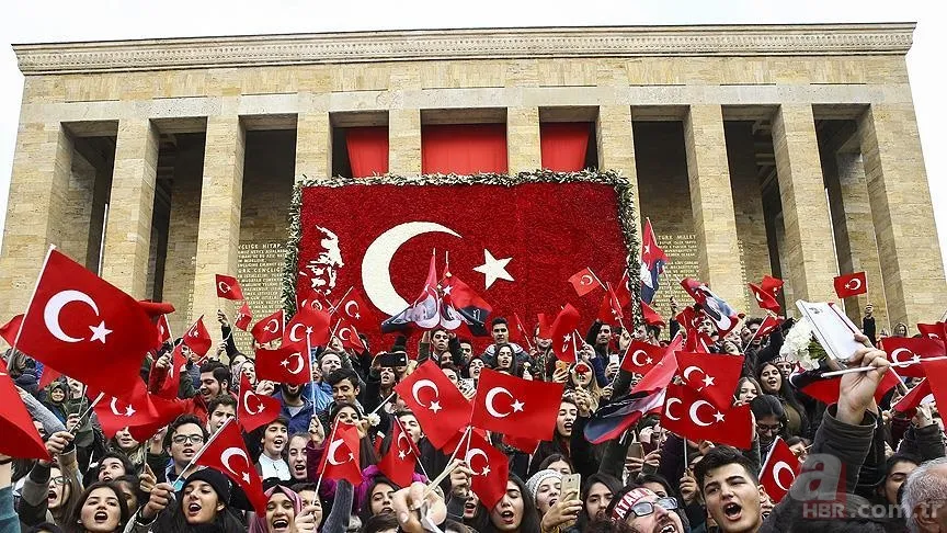 Atatürk fotoğrafları ve 29 Ekim Cumhuriyet Bayramı kutlama görselleri! Atatürk'ün Cumhuriyet ile ilgili sözleri 21