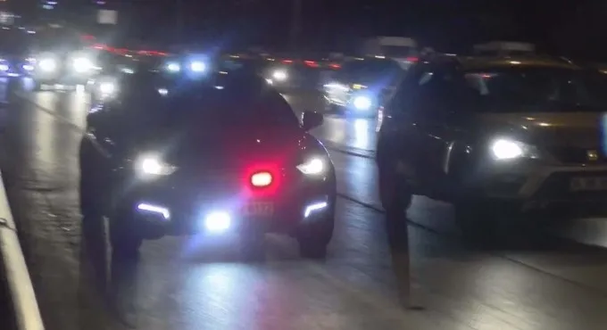 'Çakar' sorunu bitti derken 'Tepe lambası' başladı - 6