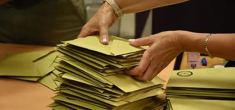 Seçimlere ilişkin karar Resmi Gazete'de! İlçe seçim kurulları için son tarih...