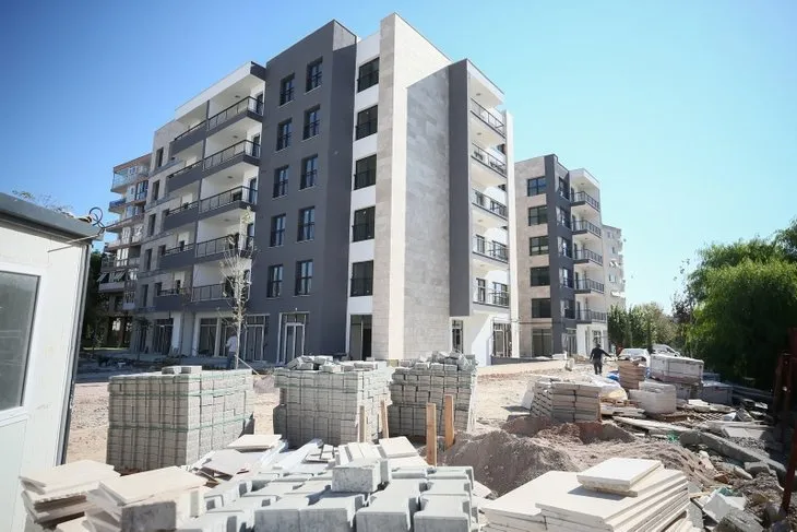 Devlet yaraları hızla sardı! İzmir’de depremzedeler yeni evlerine kavuşuyor