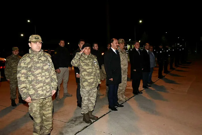 Şehit askerler törenle memleketlerine uğurlandı - 1