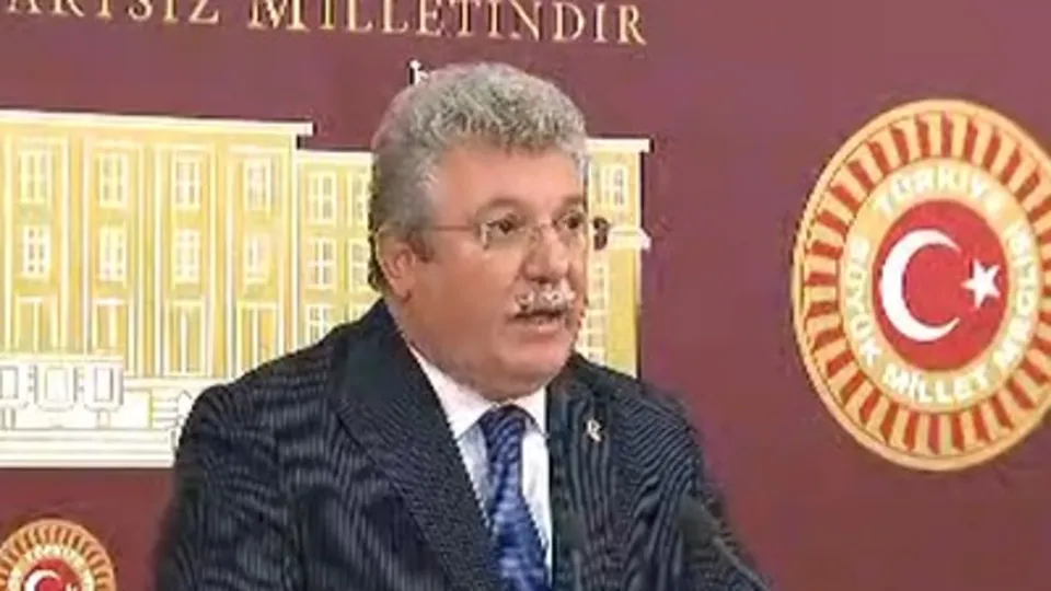 Son dakika: AK Partili Emin Akbaşoğlu’dan CHP’li Engin Özkoç’un Erdoğan’a hakaretine yanıt:  CHP tarihine kara bir leke olarak geçti