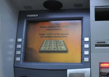 Polisin dikkati ATM'deki düzeneği ortaya çıkardı