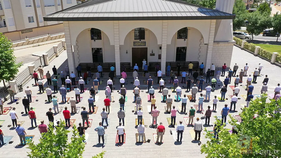 Diyanet açıkladı! Yağmur duası nasıl yapılır? Yağmur duası Arapça ve Türkçe okunuşu nasıl? İşte yağmur duası metni 11