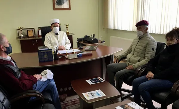 Alman vatandaşı Ramazan ayından etkilenip Müslüman oldu - 1