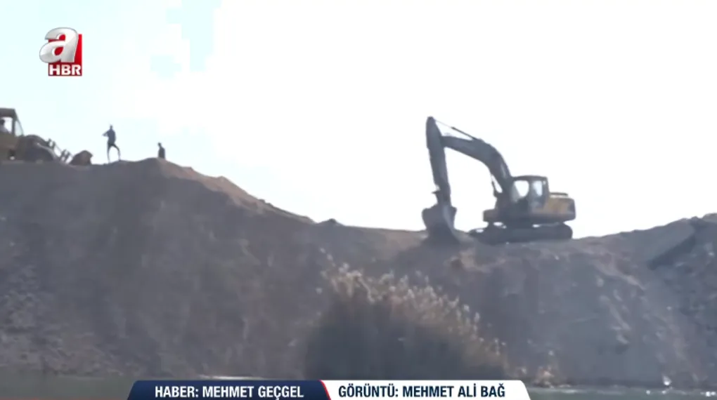 YPG Deyrizor'u birleştiren köprüleri yıktı