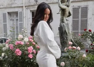 Rihanna istekleriyle dünya basınını salladı! Rihanna'dan Pes dedirten istekler...