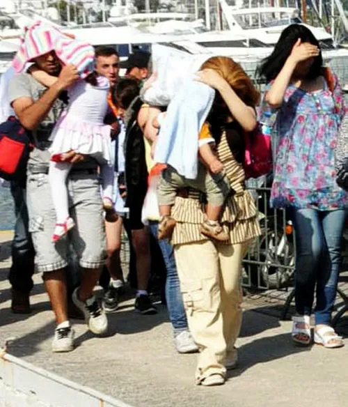 Turist süsü vererek kaçmaya çalışırken yakanlandılar - 1