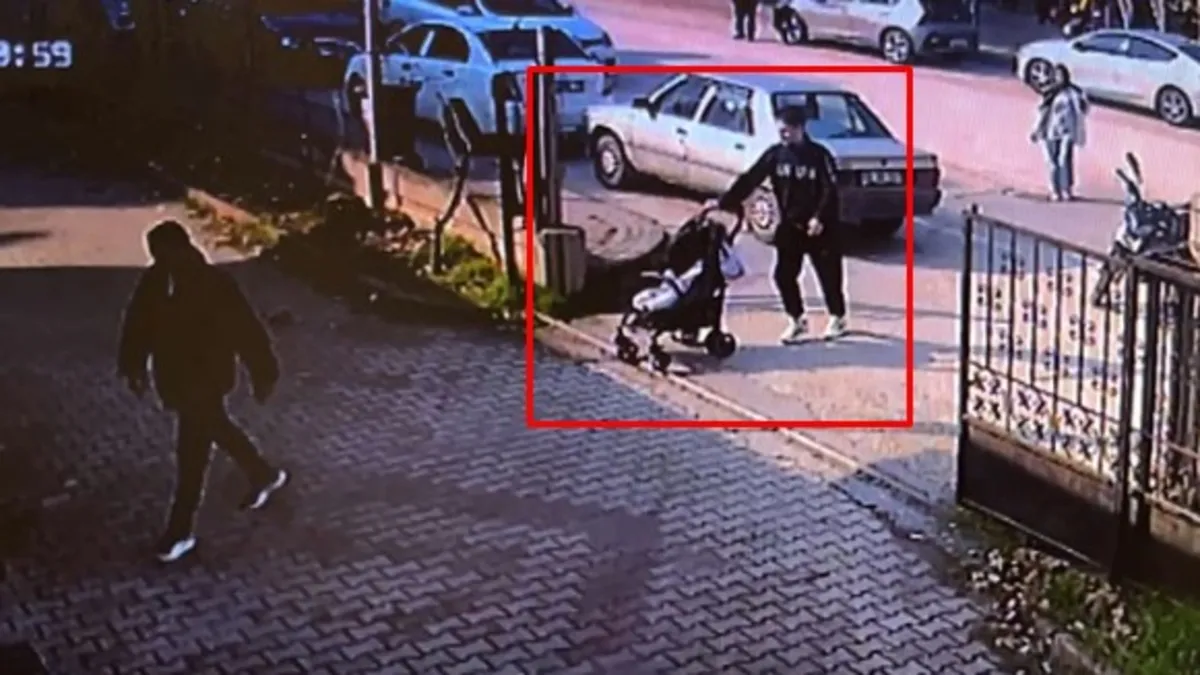 2 yaşındaki çocuğa motosiklet çarptı! Küçük çocuğun yardımına ilk annesi koştu | Gözyaşları içinde sağlık ocağına götürdü