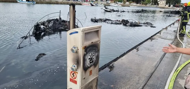 Hırvatistan’da marinadaki 22 tekne alev alev yandı