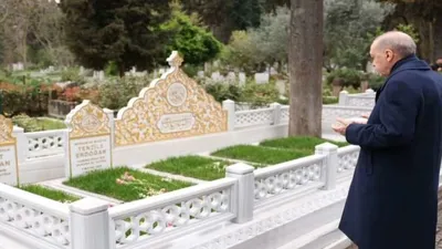 Başkan Erdoğan’dan kabir ziyareti!