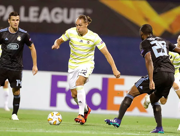 E. Frankfurt FB maçı şifresiz izleme yolları nelerdir? E. Frankfurt Fenerbahçe maçı şifresiz veren kanallar...