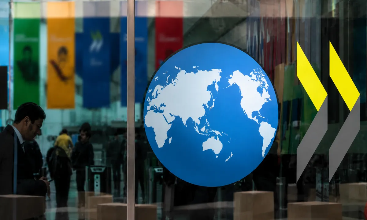 turkiye-reel-ucret-artisinda-oecdde-zirvede-1784108203195.png Reel ücret artışı, maaşların enflasyon etkisi çıkarıldıktan sonra satın alma gücünde sağlanan yükselişi ifade ediyor. (Foto: AA)