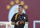 Galatasarayda 3 isme veda: Buruk onay verdi