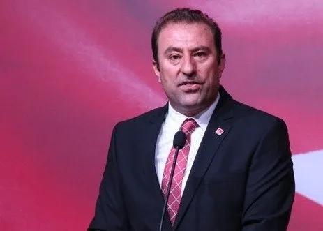 CHP'li Beşiktaş Belediyesi'nden 400 milyonluk rant vurgunu! İBB ekipleri pankarta müdahale etti - 4