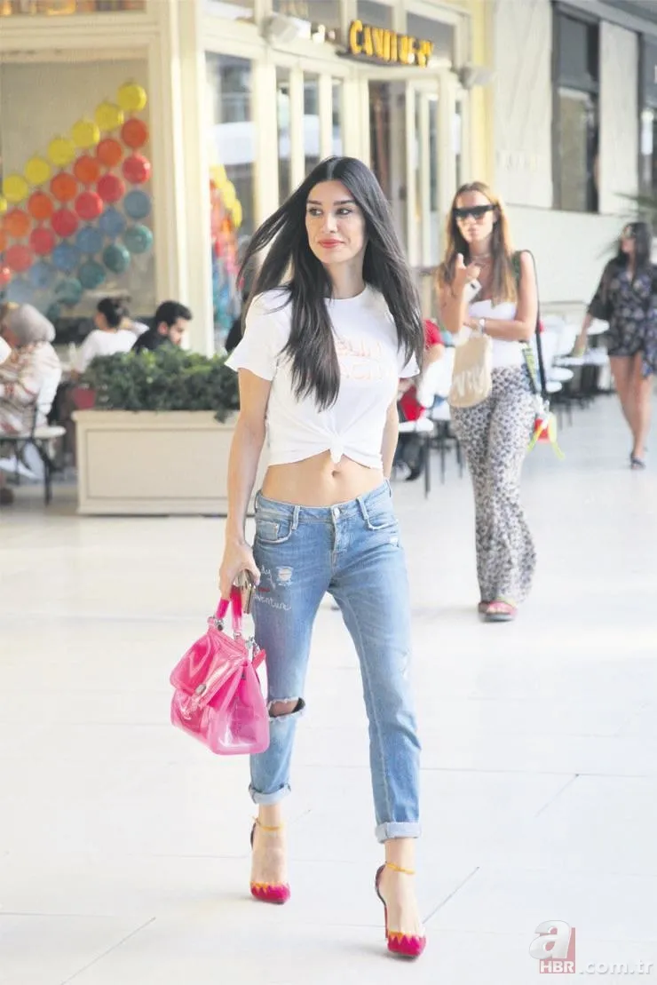 Süperstar Ajda Pekkan beyaz perdeye göz kırptı! 18