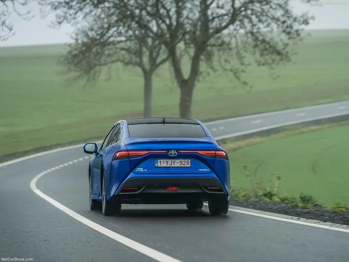 Toyota Mirai Guinness dünya rekorunu kırdı! Bakın bir depoyla kaç bin km gitti... - 6