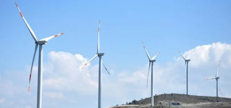 Türkiye'den rüzgar enerjisiyle elektrik üretiminde rekor: Bakan Fatih Dönmez duyurdu