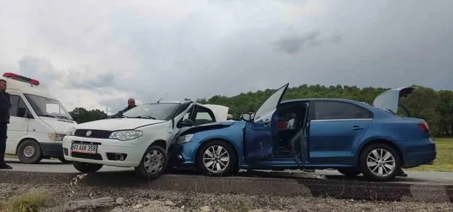 Emet-Hisarcık karayolunda trafik kazası: 5 yaralı
