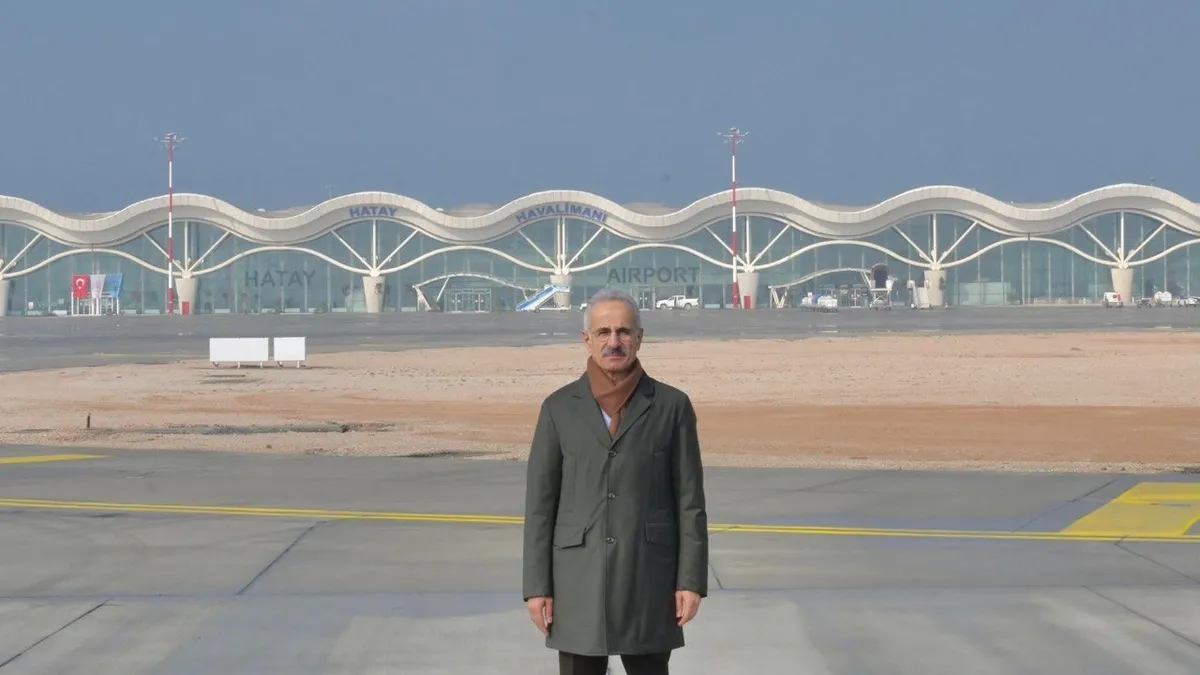 Deprem bölgesine 79,4 milyar lira ulaşım yatırımı! Bakan Uraloğlu detayları duyurdu