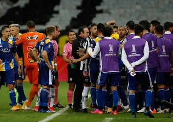 Atletico Mineiro Boca Juniors maçında şoke eden görüntüler!