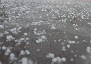 İstanbul'da dolu sürprizi