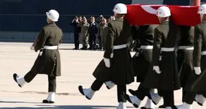 Türkiye şehitlerine ağlıyor!