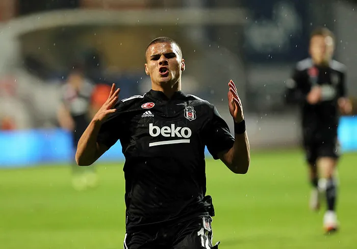 besiktasta-can-bozdogandan-kotu-haber-1650817318141.jpg Beşiktaş'ta Can Bozdoğan'dan kötü haber - 1