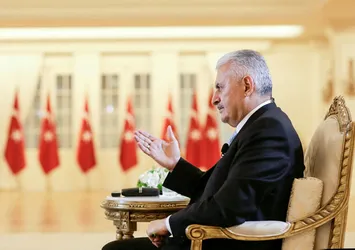 Başbakan Yıldırım: Milletin kararını hiçbir mahkeme değiştiremez