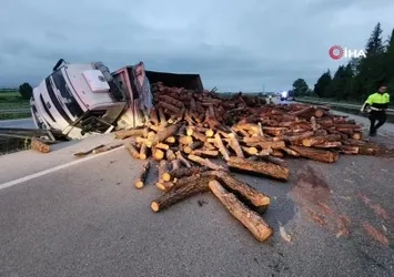 Bursa'da trafik kazası: 3 yaralı