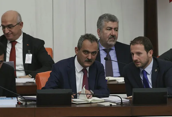 2023 yılının sonuna kadar ücretsiz! MEB’den öğrencilere destek! Bakan Mahmut Özer duyurdu