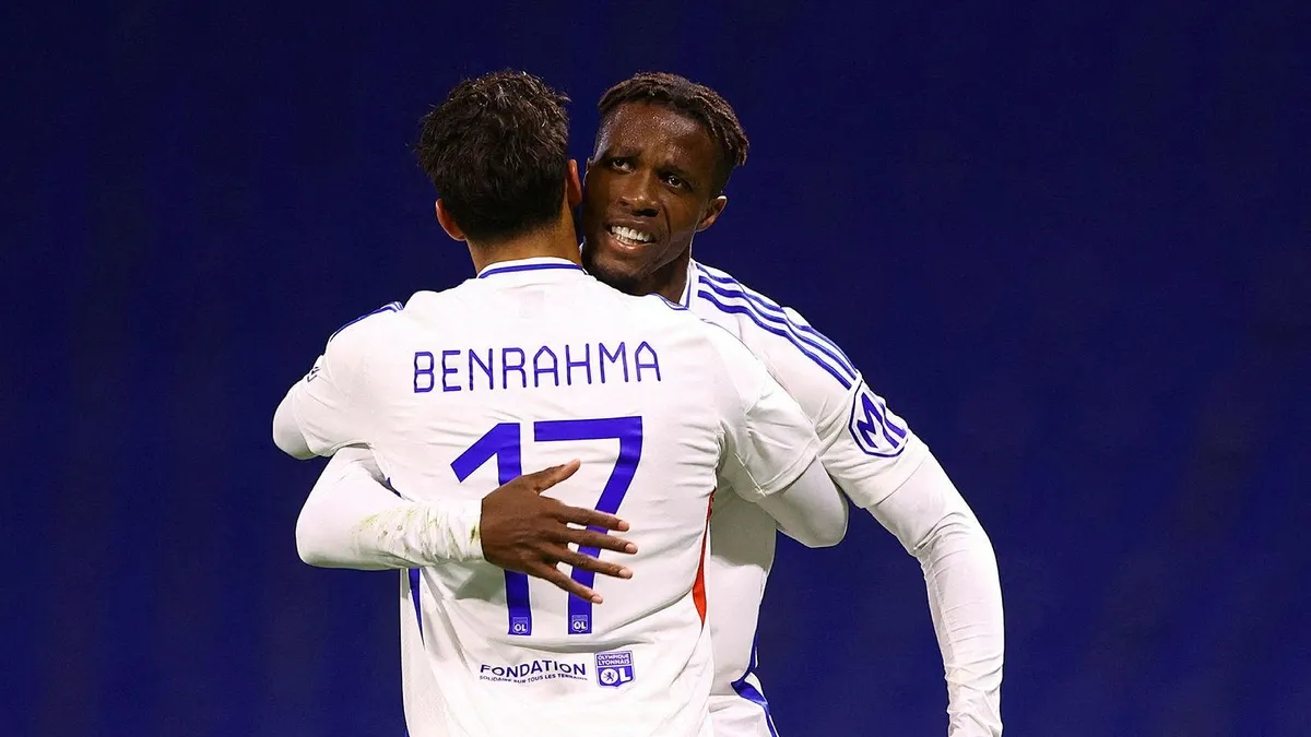 Lyon'da Zaha kararı! Kadroya giremedi