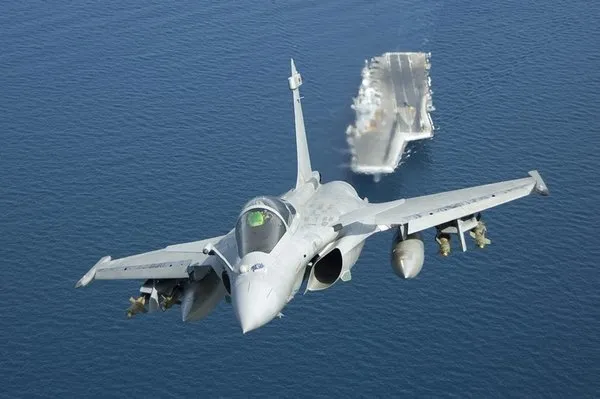 Yunanistan 18 Rafale savaş uçağı için Fransa'ya 2,3 milyar euro ödeyecek - 6