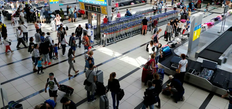 Turizmde Rus rekoru! Yüzde 4 bin 330 artış var