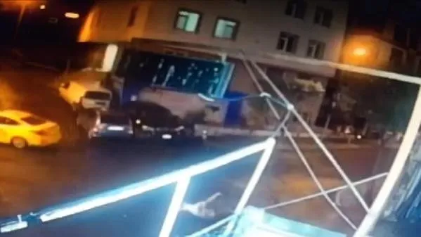 Şişli’de şoke eden cinayet anı! Kurşuna havada yakalandı - 6