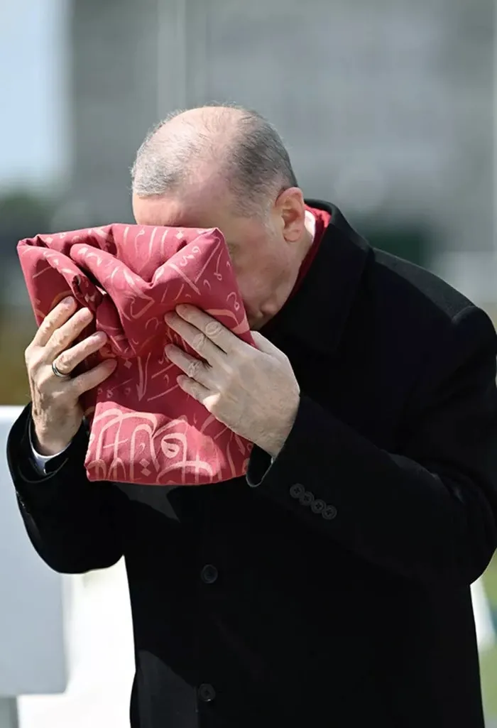 Son dakika: Çanakkale Deniz Zaferi’nin 107’nci yılı! Başkan Erdoğan’dan Şehitler Abidesi’ndeki törende önemli açıklamalar